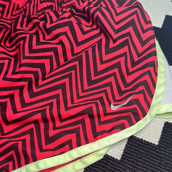 NIKE, Dri-Fit running shorts!! - Picture 4 of 14